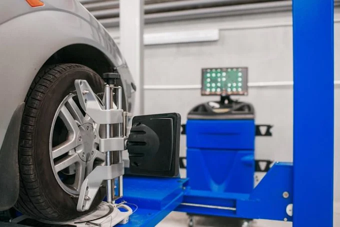 Auto Wheel Alignment